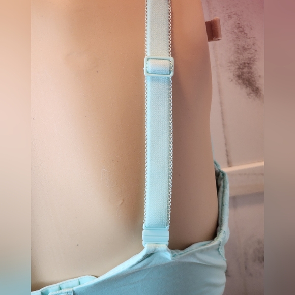 🏷 CLEARANCE! Victoria's Secret Body by Victoria Green Lace Bra - Picture 6 of 7